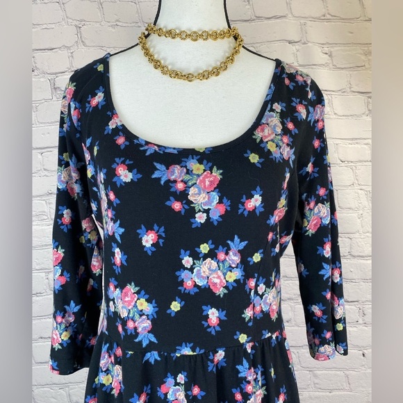 Lauren Conrad Long Sleeved Babydoll Dress size Large - Picture 2 of 10